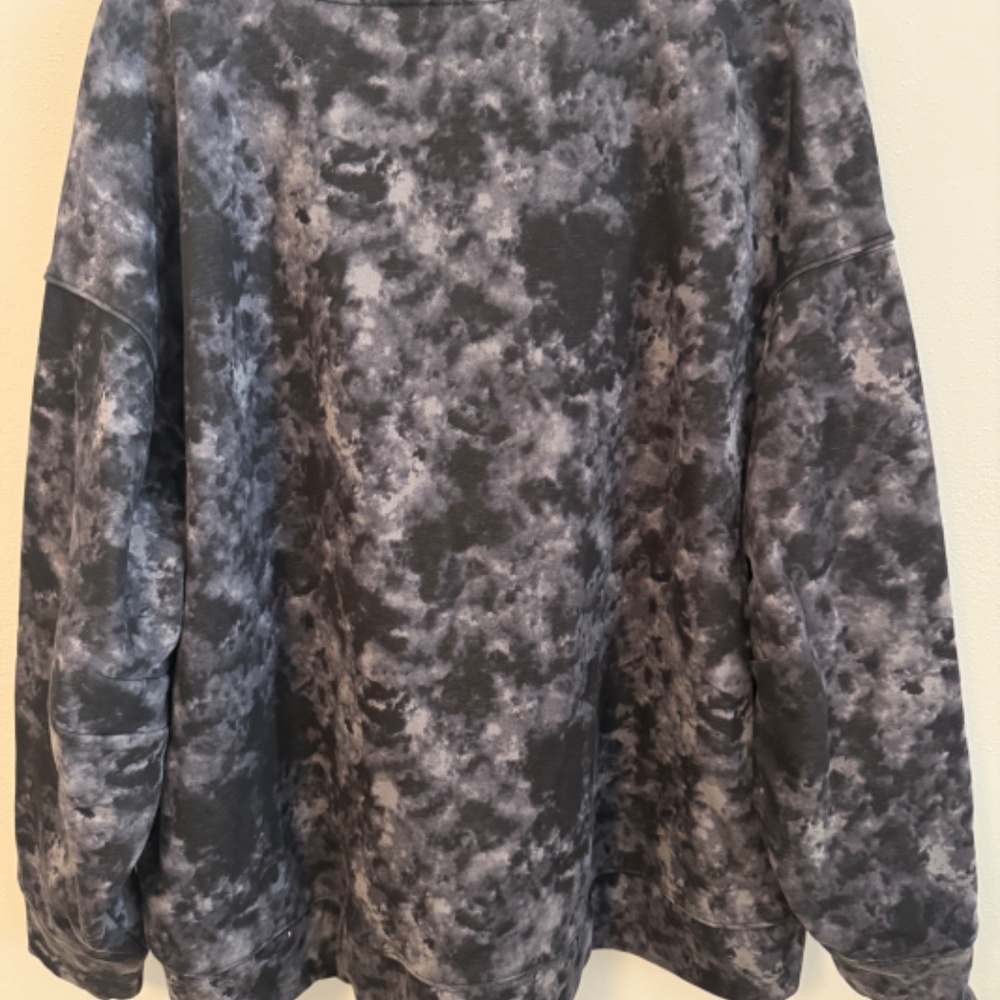 Fabletics High-Low V-Neck Sweatshirt - Picture 2 of 4